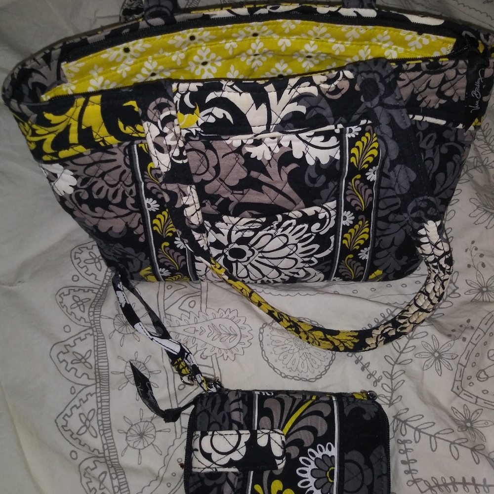 Vera Bradley purse and matching wallet/wristlet